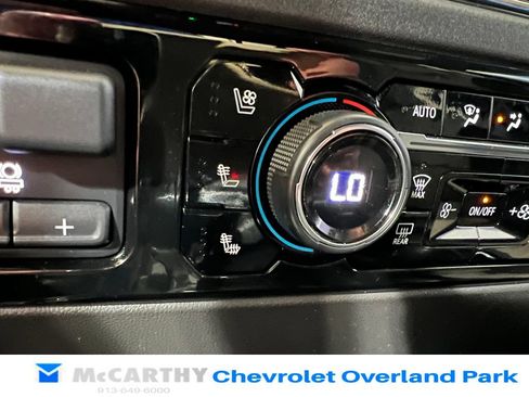 Used 2023 Chevrolet Silverado 1500 ZR2 w/ Technology Package AWD/4WD image 25