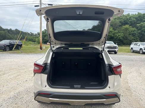 New 2026 Chevrolet Trax ACTIV w/ Driver Confidence Package FWD image 22
