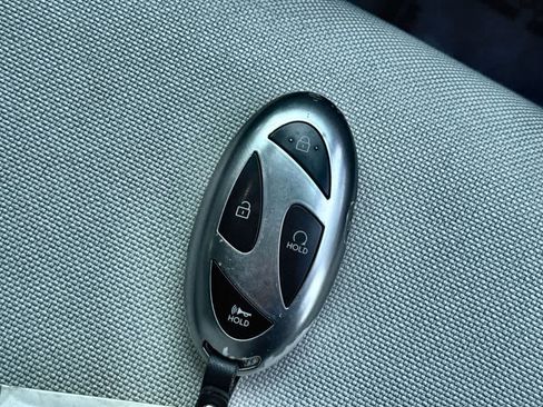 Used 2025 Hyundai Santa Fe SE FWD image 28