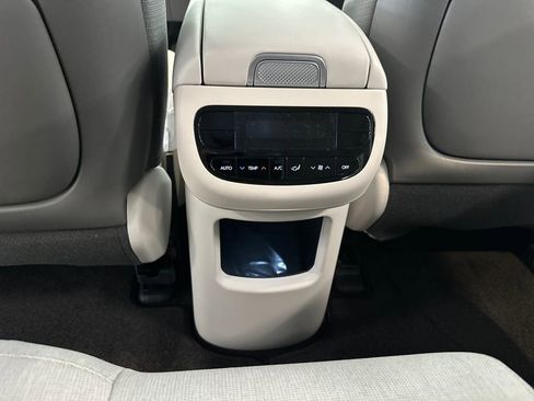 New 2026 Hyundai Ioniq 9 SE AWD/4WD image 50
