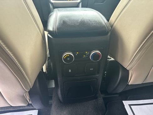 Used 2023 Ford Explorer XLT w/ Equipment Group 202A AWD/4WD image 37