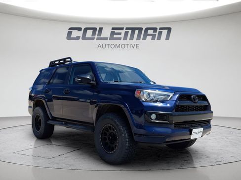 Used 2018 Toyota 4Runner Limited AWD/4WD image 7