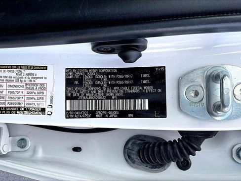 Used 2016 Toyota 4Runner SR5 AWD/4WD image 20