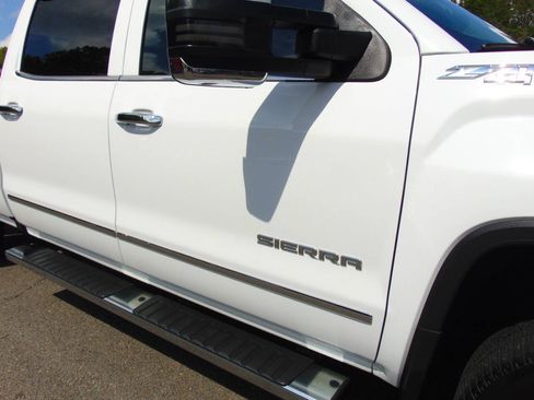 Used 2018 GMC Sierra 1500 SLT AWD/4WD image 44