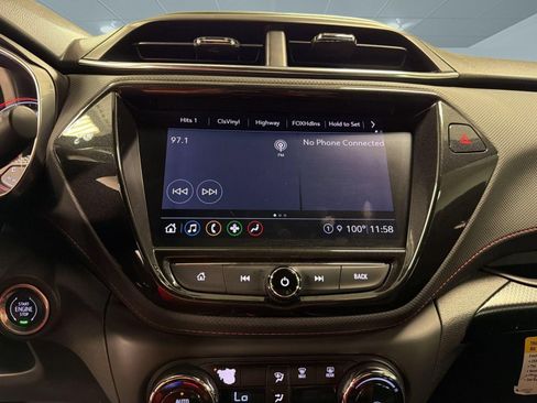 Used 2021 Chevrolet TrailBlazer RS w/ Technology Package FWD image 19
