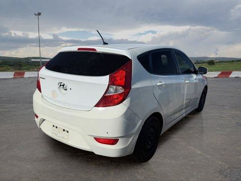 Used 2017 Hyundai Accent SE FWD image 3
