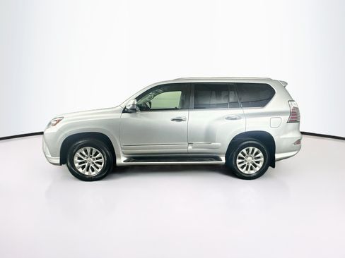 Used 2016 Lexus GX 460 w/ Premium Package AWD/4WD image 4