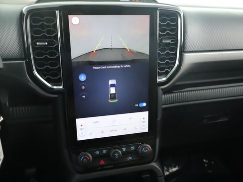 Used 2025 Ford Ranger XLT w/ Equipment Group 301A High image 17