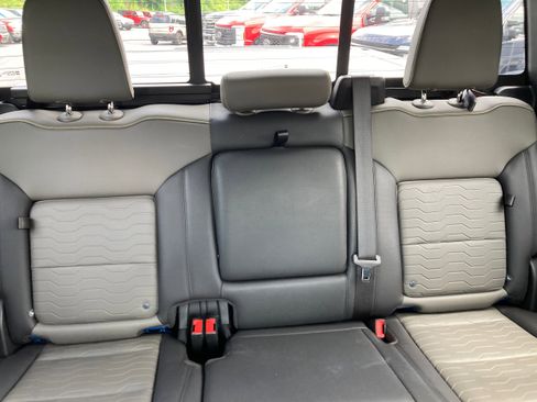 Used 2022 Chevrolet Silverado 1500 ZR2 w/ Technology Package image 14