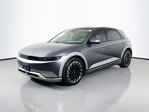 Used 2023 Hyundai Ioniq 5 Limited w/ Cargo Package image 4