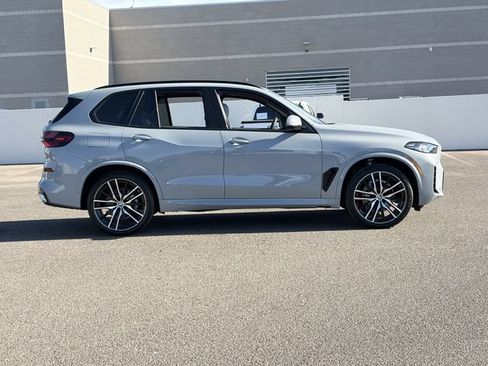 Used 2026 BMW X5 sDrive40i w/ M Sport Package RWD image 5