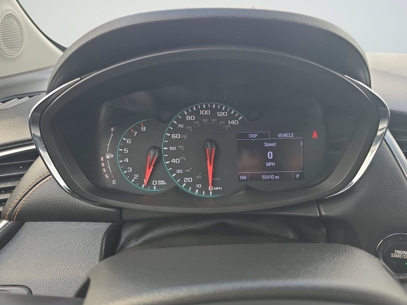 Used 2019 Chevrolet Trax LT w/ LT Convenience Package AWD/4WD image 12