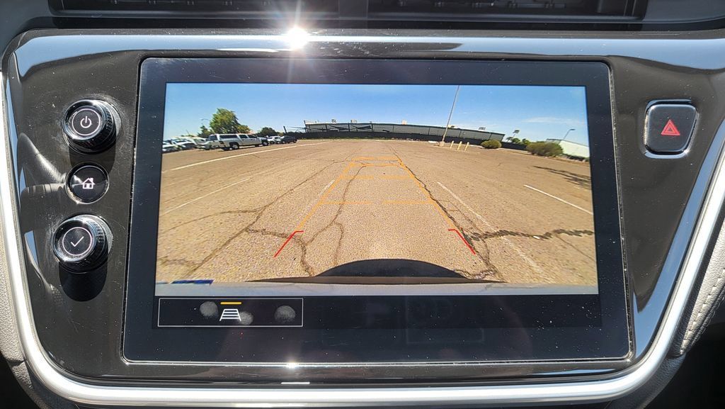 Used 2023 Chevrolet Bolt EUV LT FWD image 35