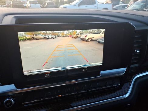 Used 2025 GMC Sierra 1500 Elevation image 15