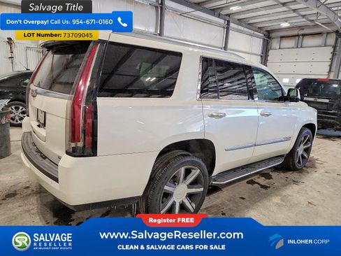 Used 2015 Cadillac Escalade Luxury AWD/4WD image 4
