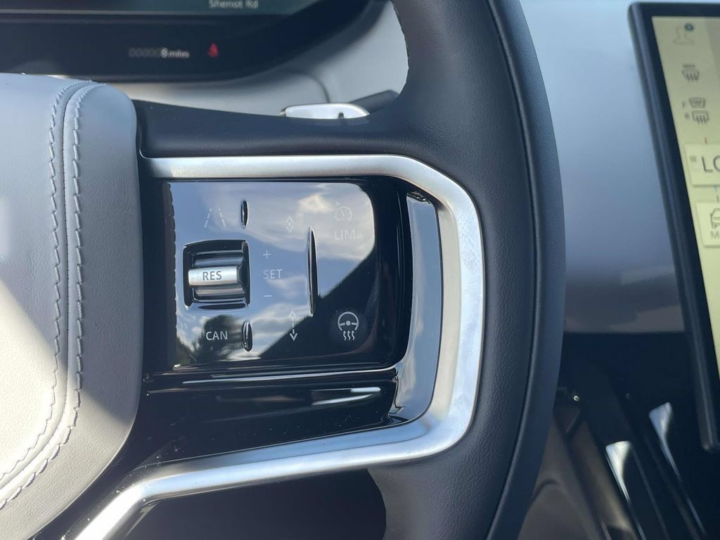New 2027 Land Rover Range Rover Sport SE AWD/4WD image 36