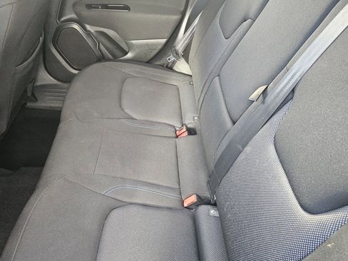 Used 2021 Jeep Renegade Latitude w/ Convenience Group FWD image 8