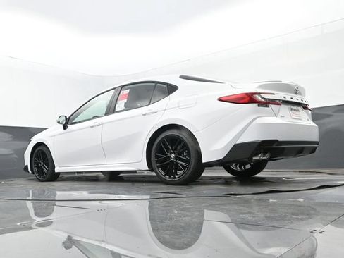 New 2026 Toyota Camry SE FWD image 24