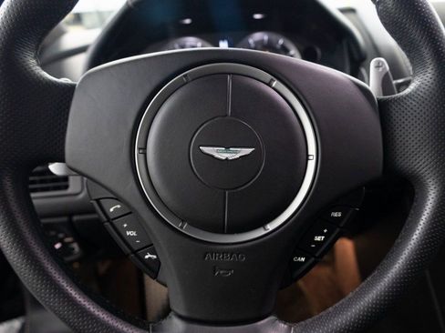 Used 2014 Aston Martin V8 Vantage Coupe image 16