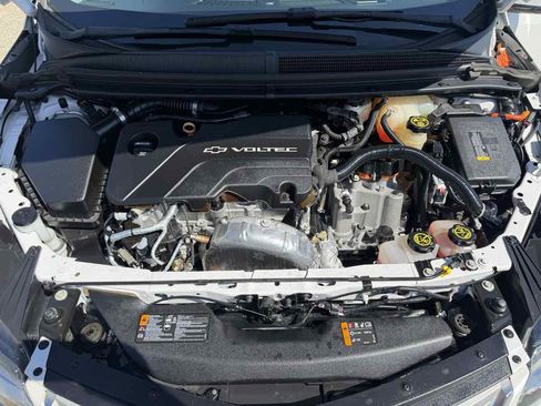 Used 2017 Chevrolet Volt Premier w/ Driver Confidence II Package FWD image 22