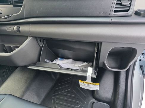 New 2026 Ford Transit 250 148 Medium Roof image 31