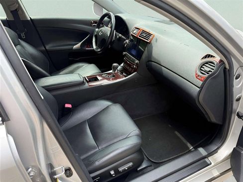 Used 2008 Lexus IS 250 AWD image 19