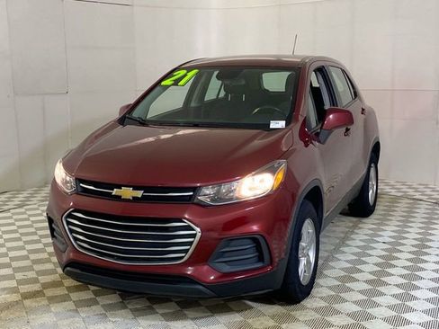 Used 2021 Chevrolet Trax LS AWD/4WD image 20