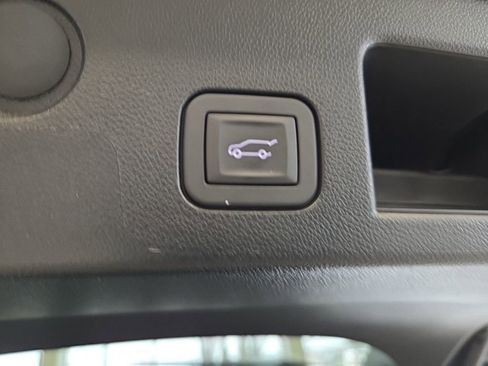 Used 2026 Chevrolet Equinox LT w/ Convenience Package II image 26