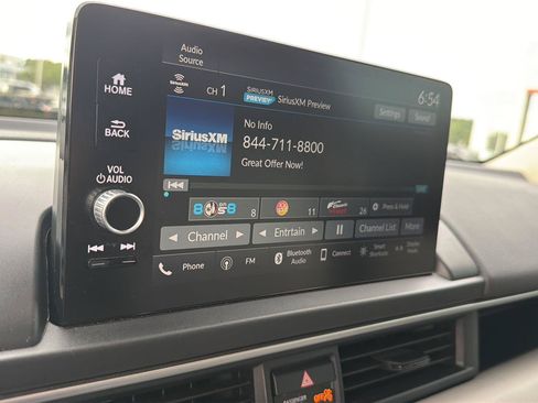 Used 2024 Honda Pilot EX-L image 25