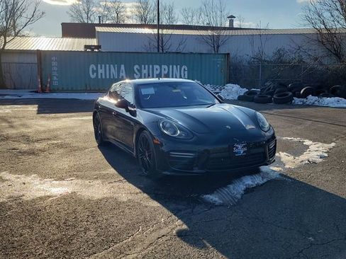 Used 2016 Porsche Panamera GTS image 10
