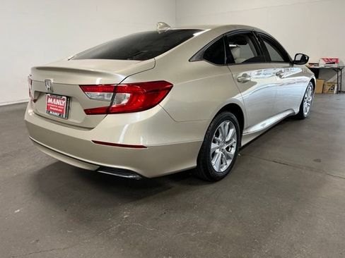 Used 2018 Honda Accord LX image 3