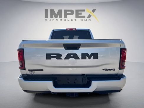 Used 2026 RAM 2500 Big Horn AWD/4WD image 4