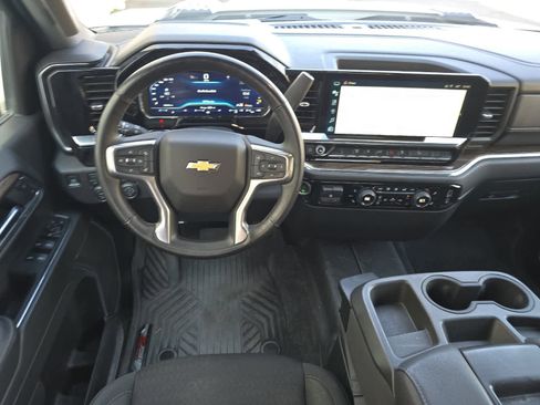 Used 2024 Chevrolet Silverado 2500 LT image 14