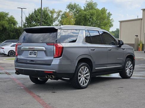 Used 2022 GMC Yukon Denali AWD/4WD image 4
