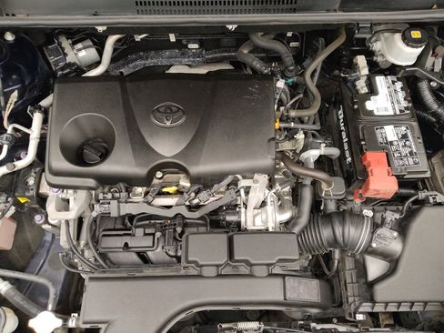 Used 2020 Toyota RAV4 XLE FWD image 30