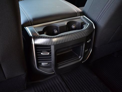 New 2026 RAM 2500 Big Horn AWD/4WD image 28