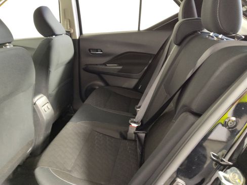 Used 2024 Nissan Kicks SV FWD image 18