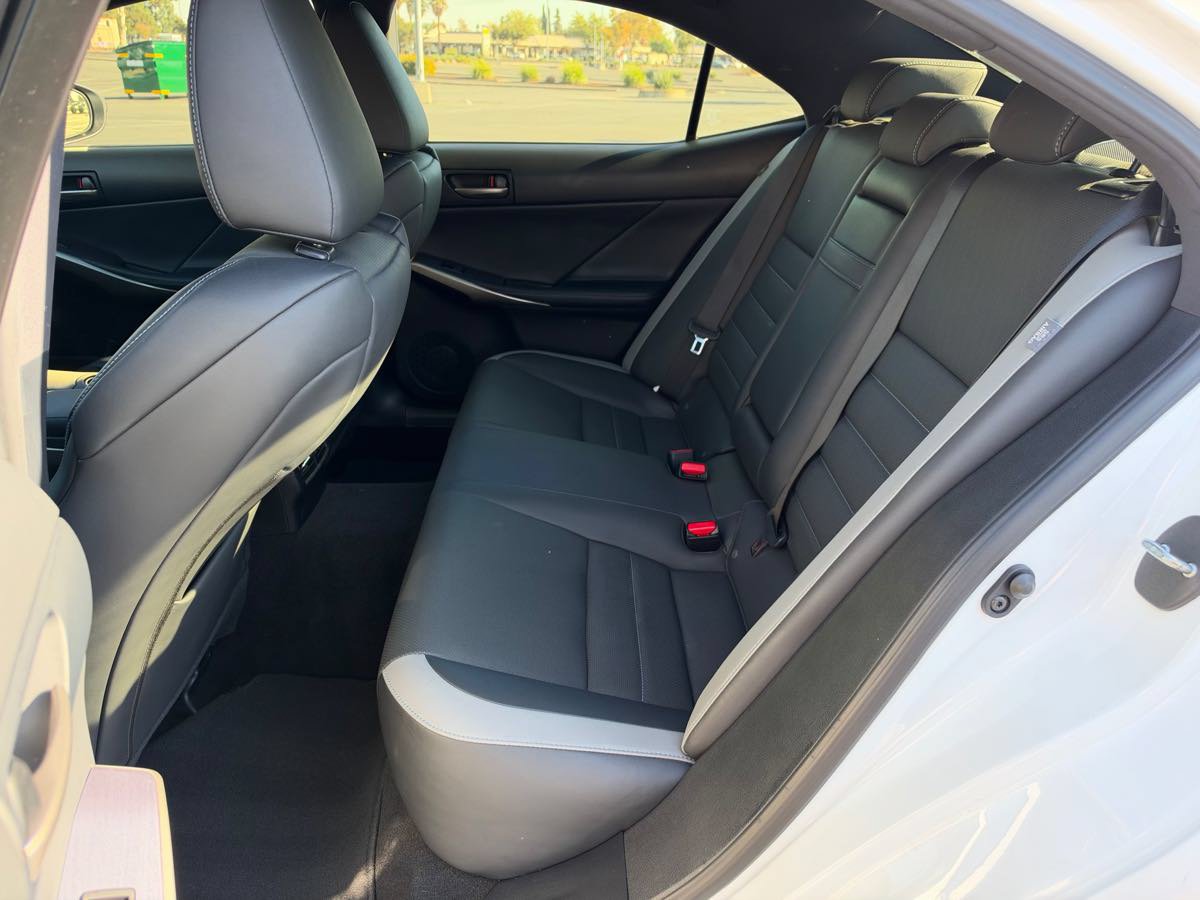 Used 2020 Lexus IS 300 F Sport w/ Blackline Edition RWD image 29