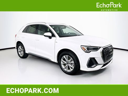 Used 2023 Audi Q3 2.0T Premium image 1