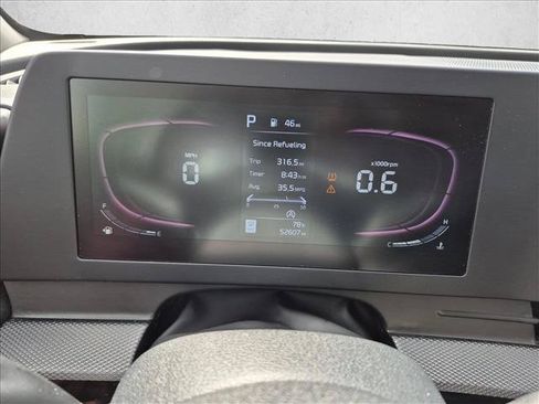 Used 2024 Kia Sportage LX FWD image 11