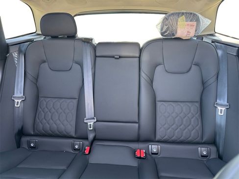 New 2026 Volvo XC60 B5 Plus w/ Protection Package Premier image 22