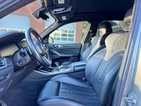 Used 2022 BMW X5 M Base w/ Executive Package image 13