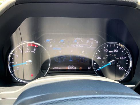 Used 2022 Ford F250 Lariat w/ Lariat Ultimate Package AWD/4WD image 26