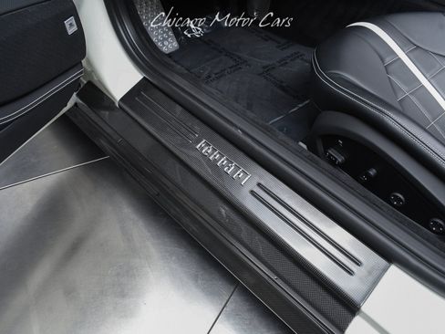 Used 2022 Ferrari 812 GTS RWD image 16