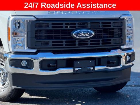 Used 2026 Ford F250 XL w/ XL Chrome Package AWD/4WD image 5