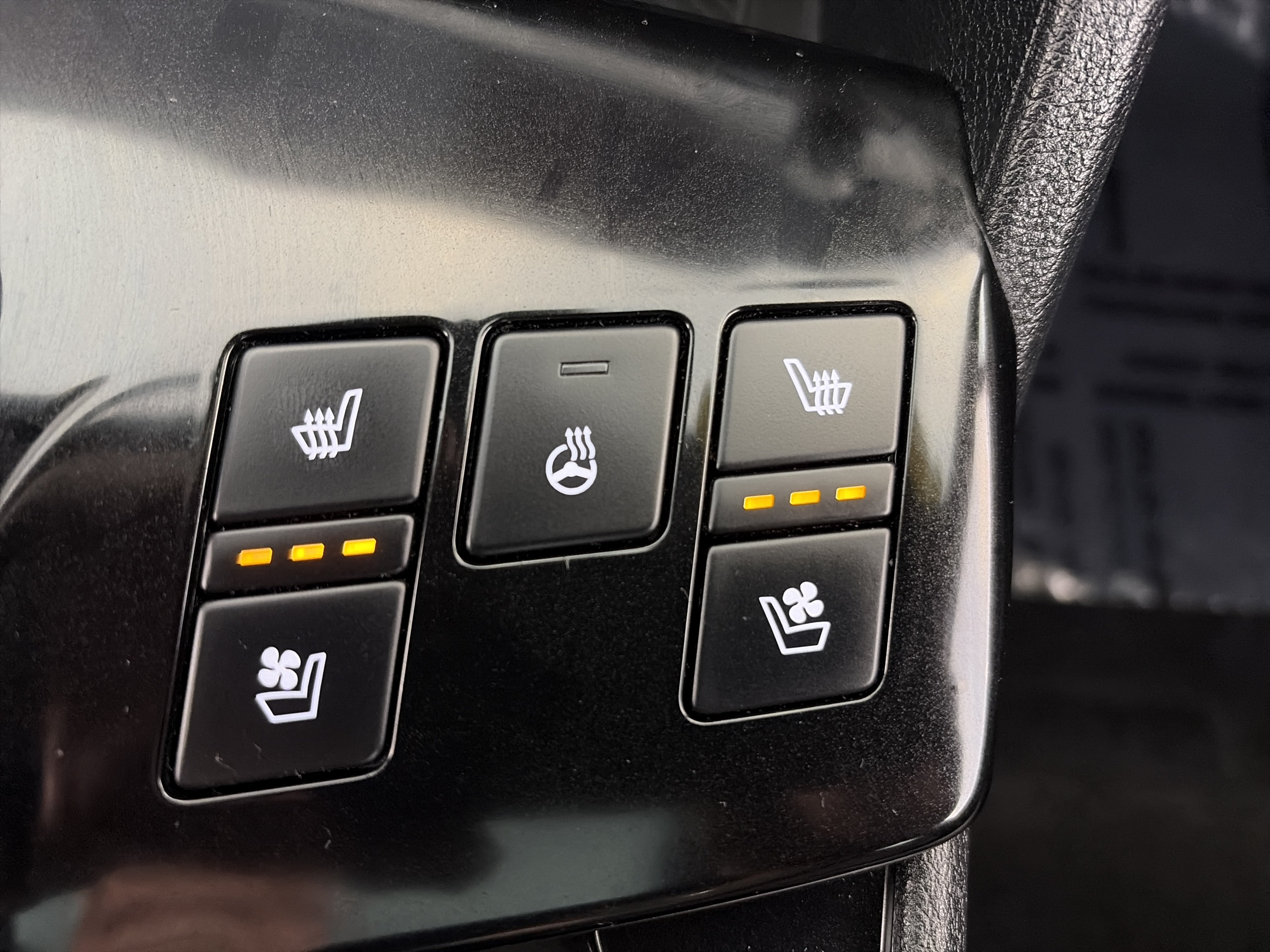 Certified 2023 Kia Sportage X-Pro Prestige AWD/4WD image 28