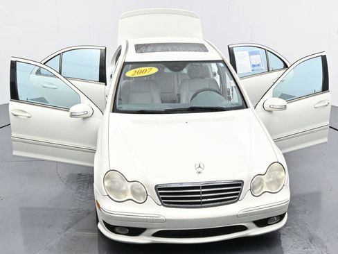 Used 2007 Mercedes-Benz C 230 Sedan image 36