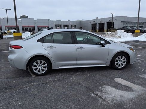 Certified 2025 Toyota Corolla LE image 7