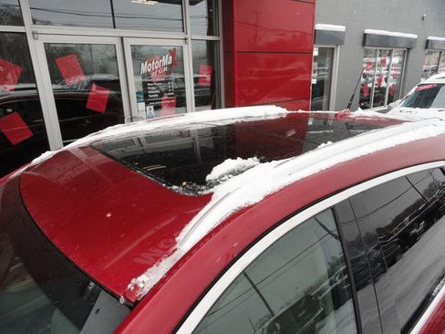 Used 2011 Cadillac SRX Luxury image 7