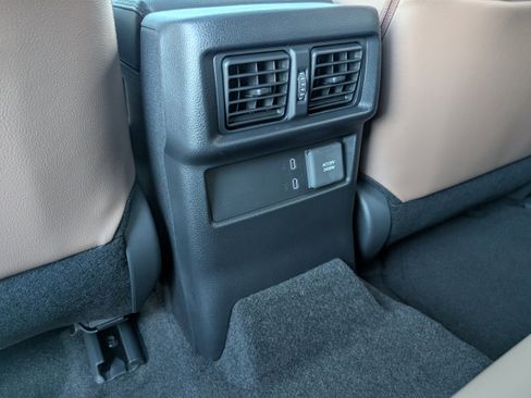 New 2025 Toyota 4Runner Limited image 28